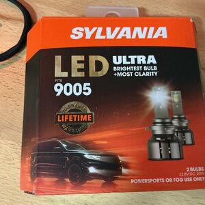 Sylvia is ultra 9005 2 bulbs